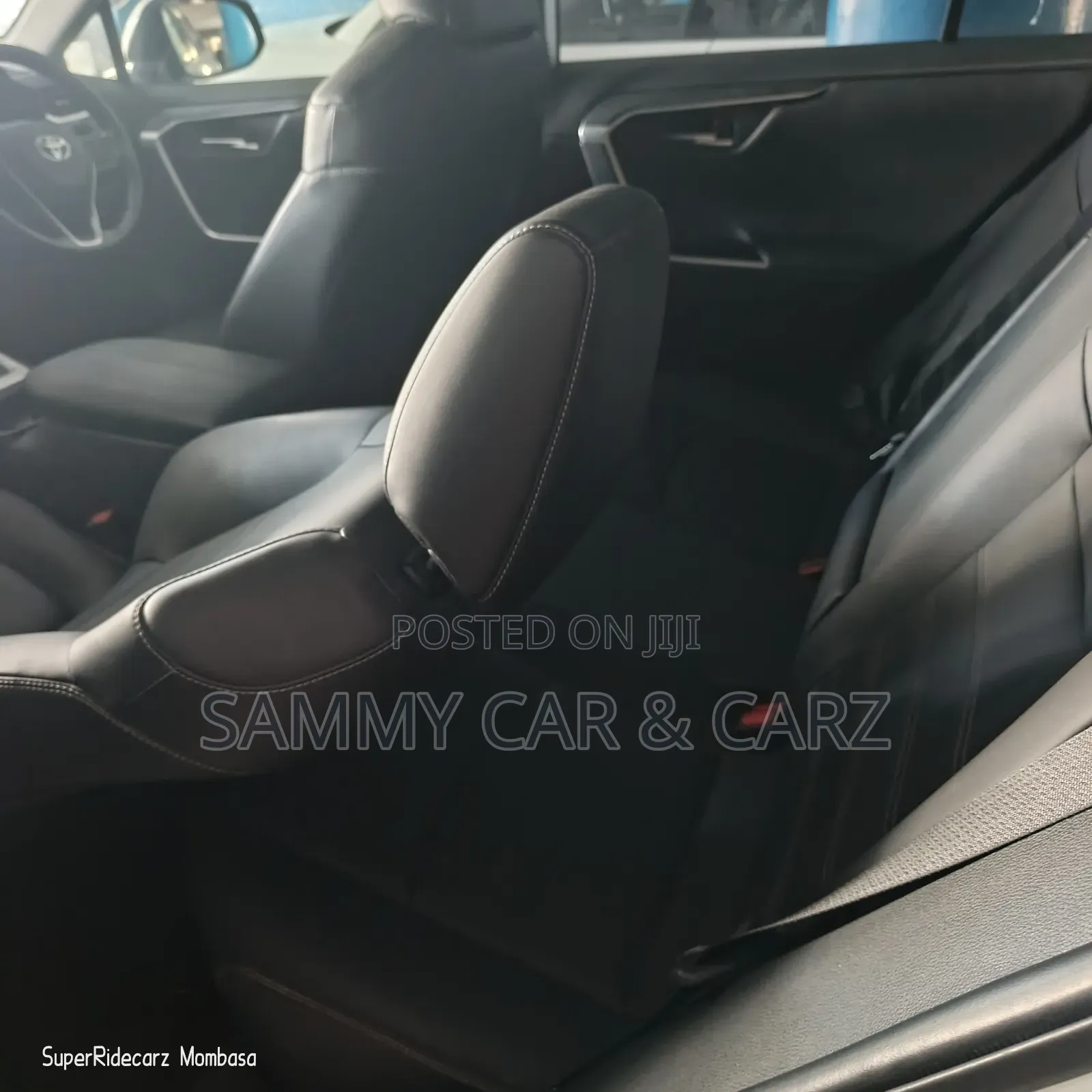 Toyota RAV4 2019 White