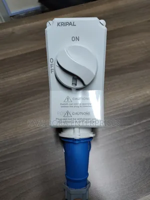32a 3-Pin Interlocked Industrial Sockets