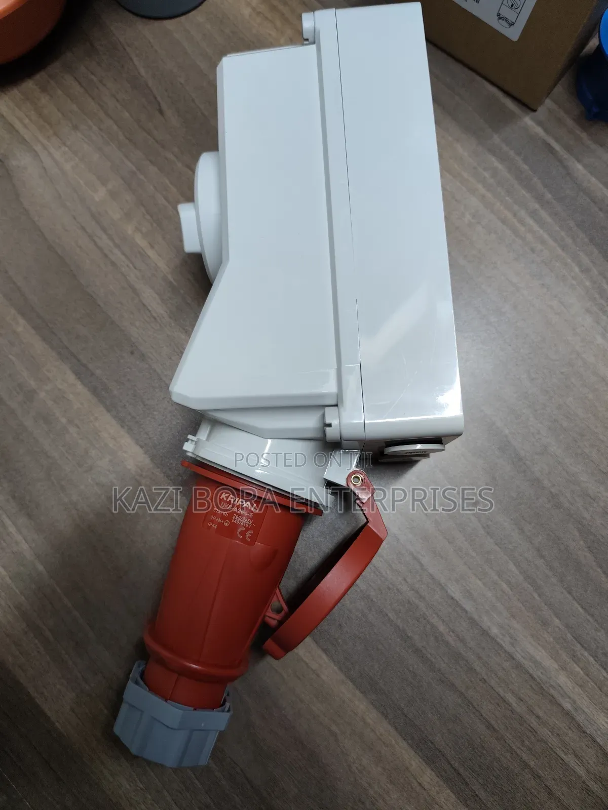 32a 5-Pin Interlocked Industrial Sockets