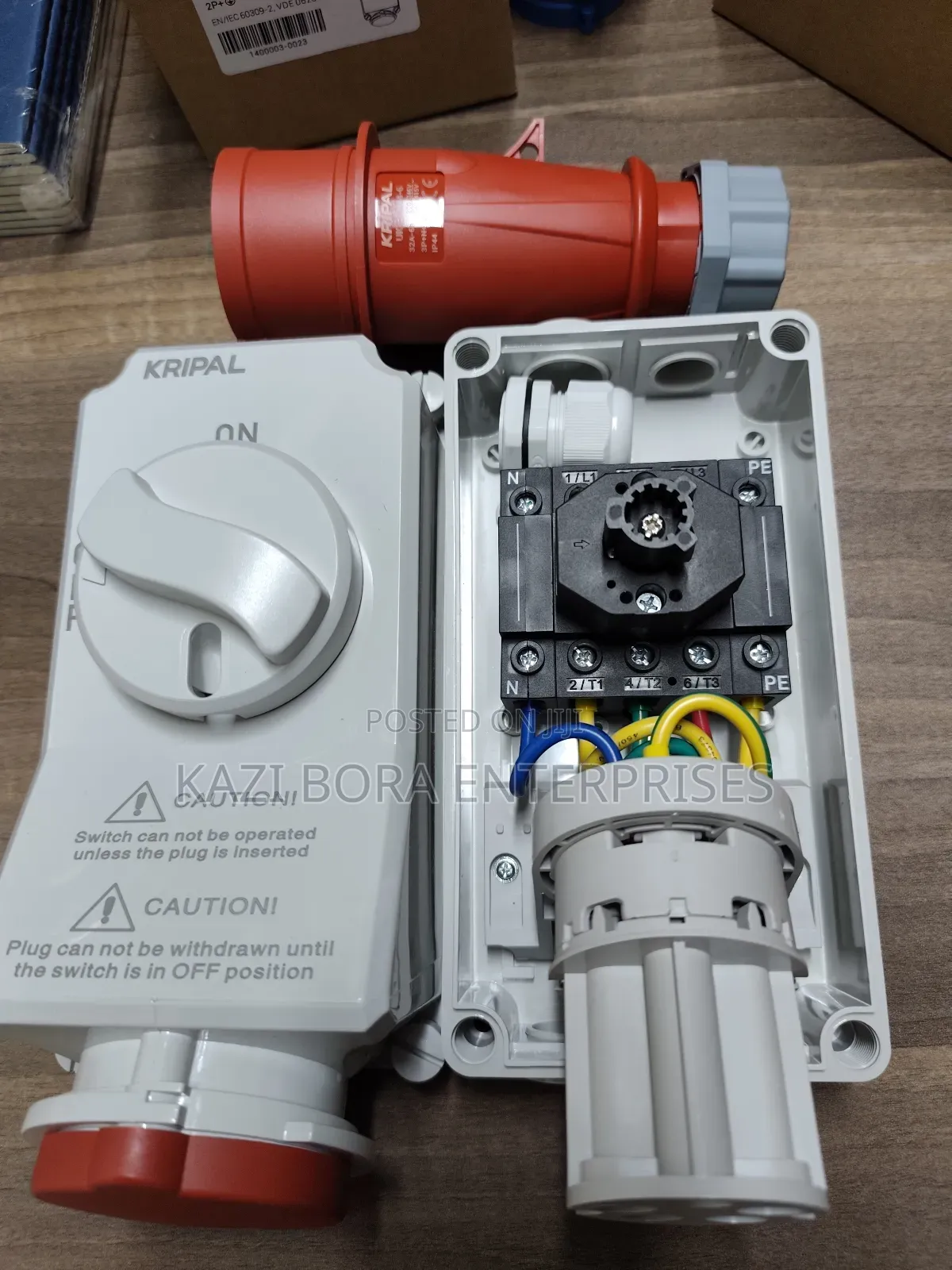 32a 5-Pin Interlocked Industrial Sockets