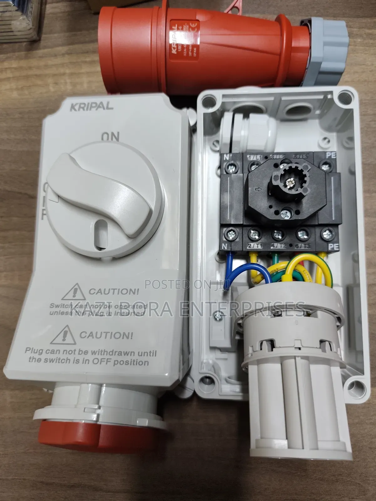 32a 5-Pin Interlocked Industrial Sockets