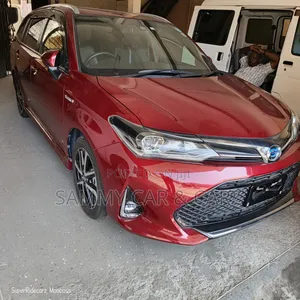 Toyota Corolla Fielder 1.5 Hybrid FWD 2018 Maroon