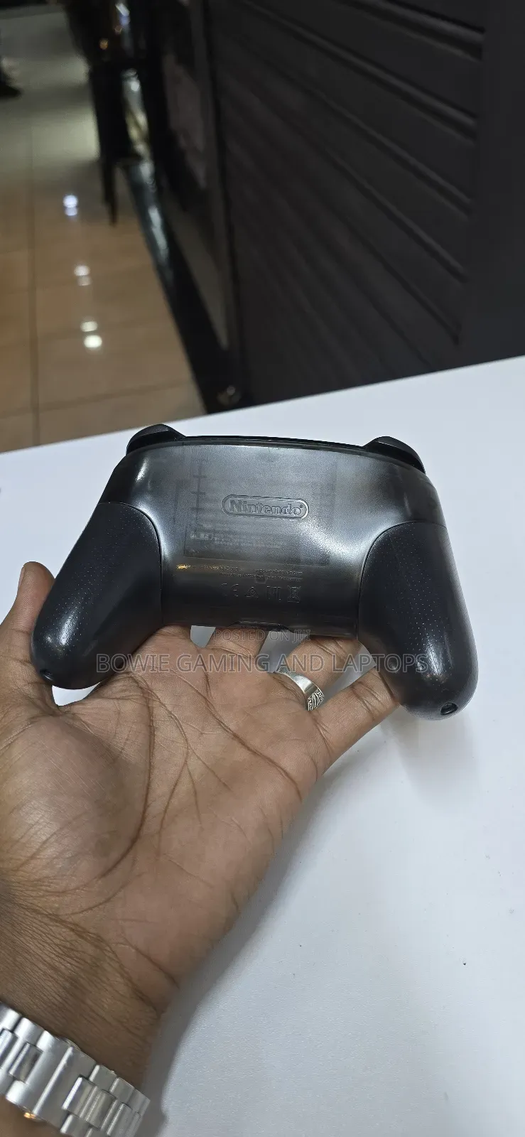 Nintendo Switch Pro Controller