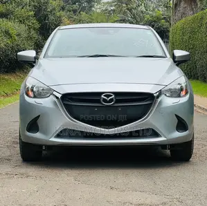 Mazda Demio 2018 Beige