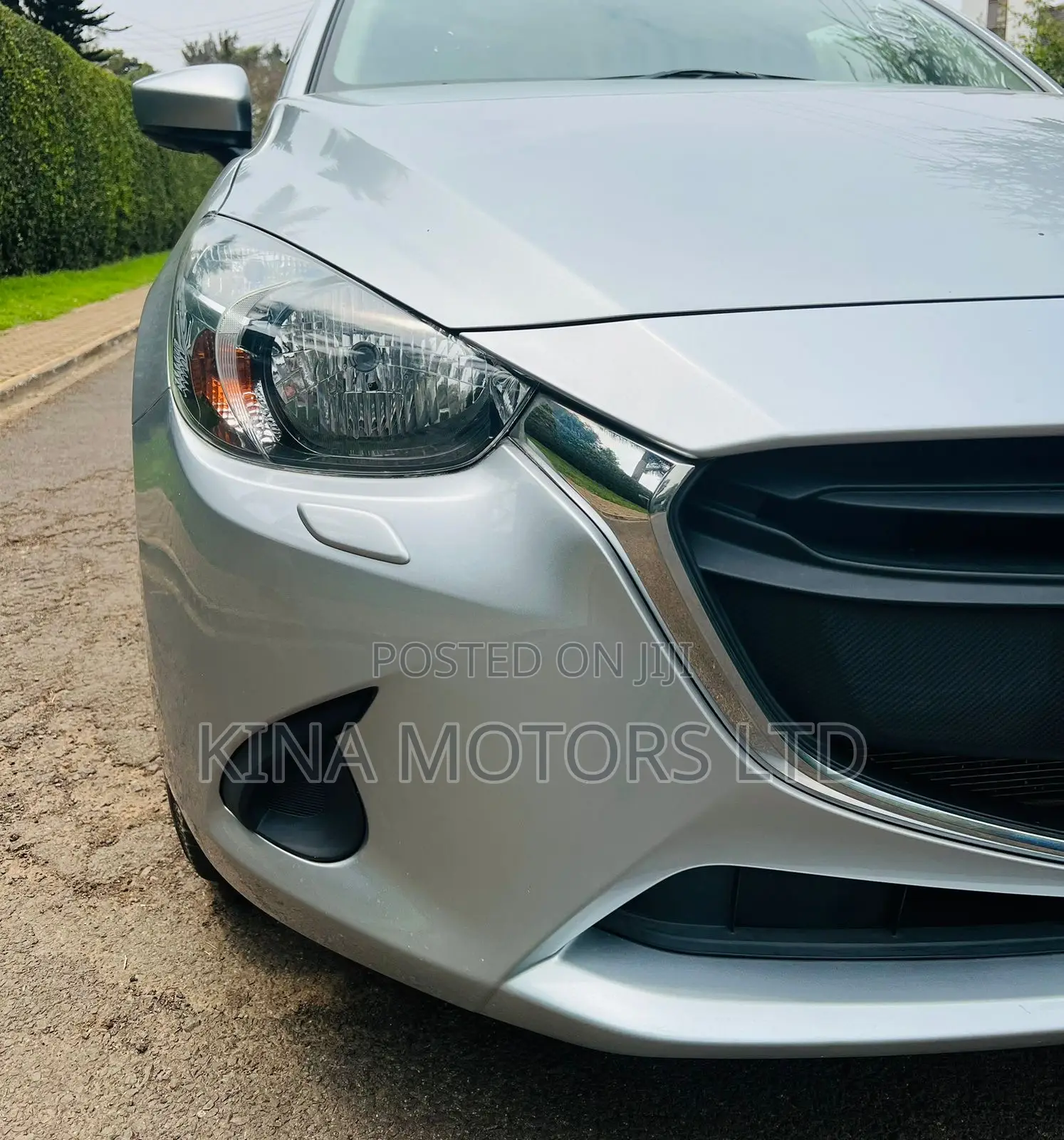 Mazda Demio 2018 Beige