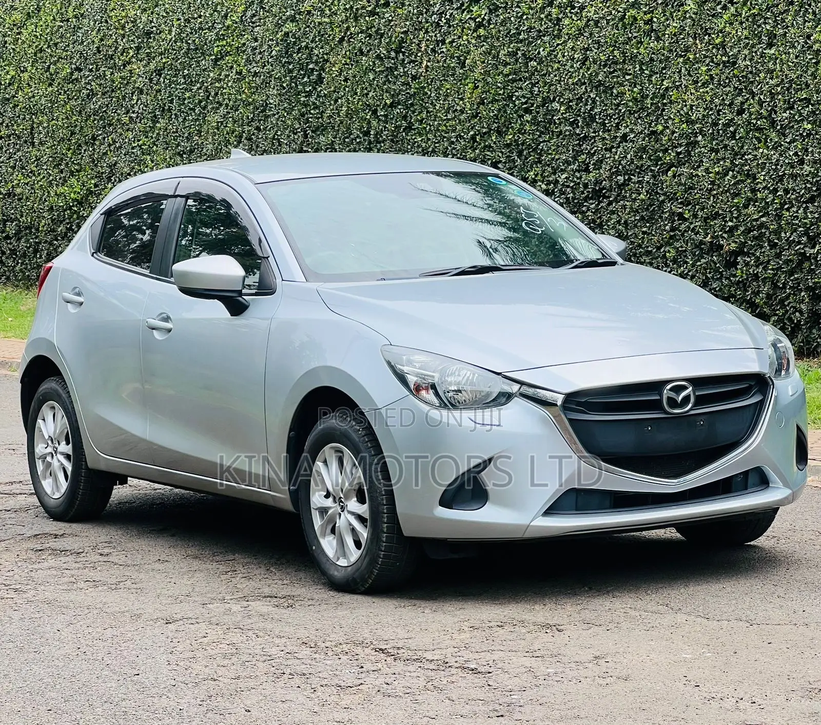 Mazda Demio 2018 Beige