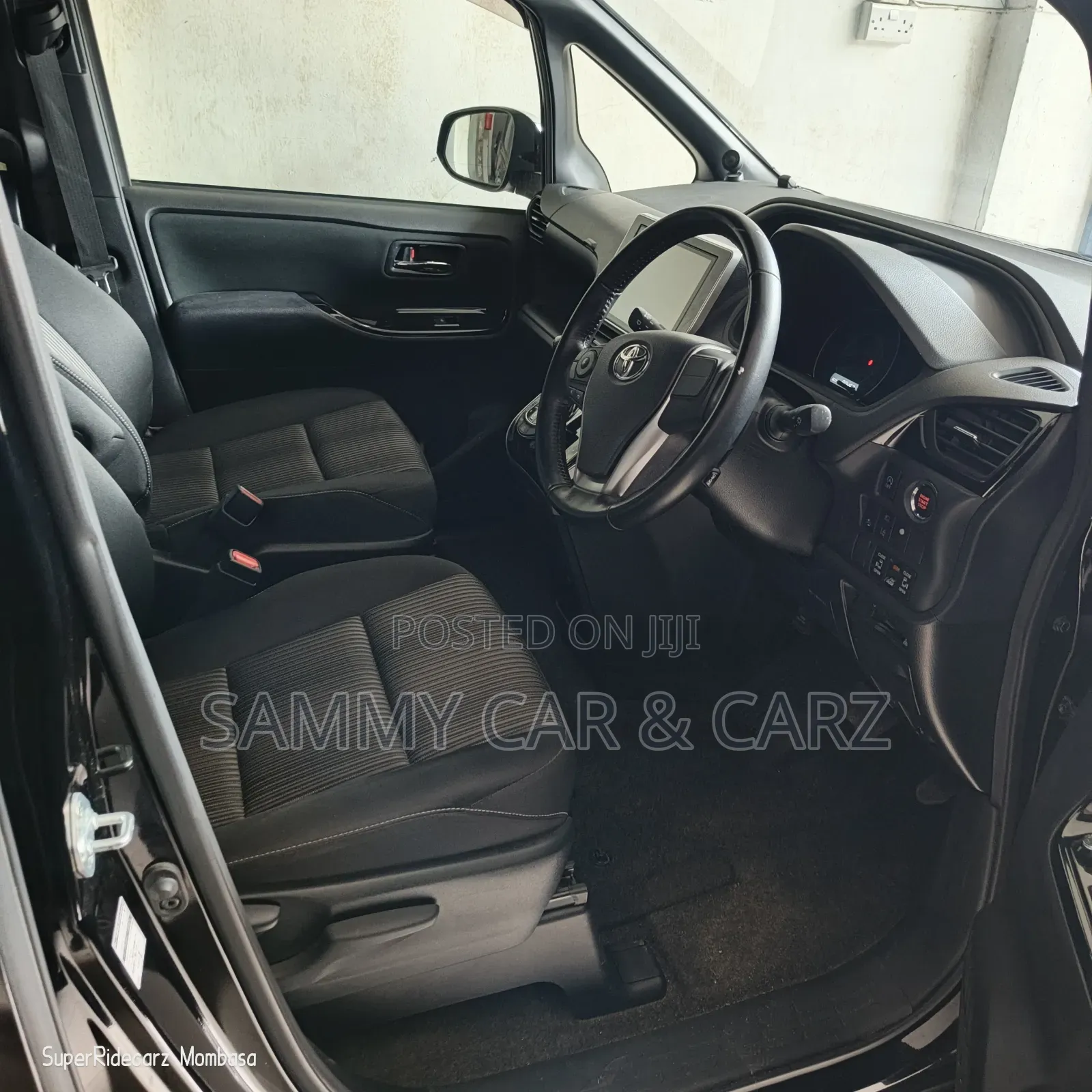 Toyota Voxy 2018 Black