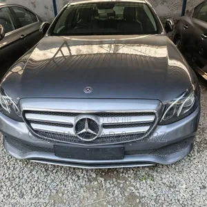 Mercedes-Benz 300E 2018 Gray