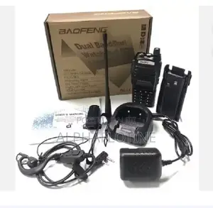 Uv-82 Handheld Uhf/VHF Walkie Talkie