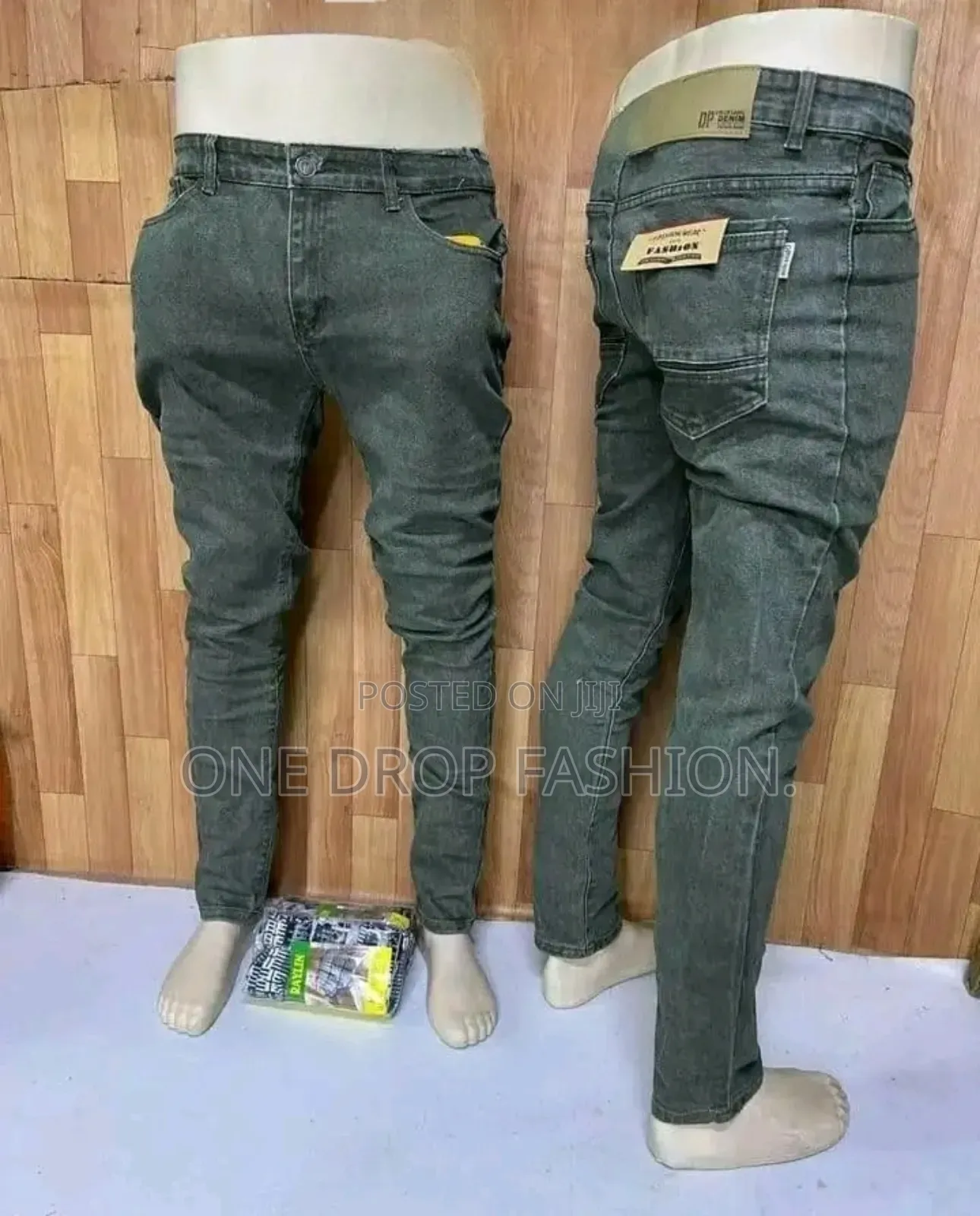 Men Tapered Slim Jeans