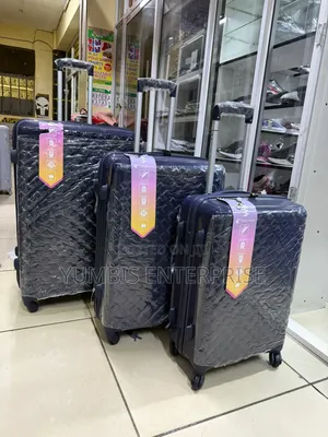 New Design No 30/Size Xl Large 3 in 1 Rubber Unbreakable Suitcase Blue