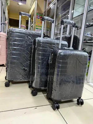 Black 3 In1 Rubber Set of Suitcase in Size 4