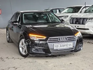 Audi A4 2.0T ultra Premium FWD 2018 Black