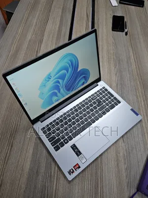 Laptop Lenovo IdeaPad 1 8GB AMD Ryzen 5 SSD 512GB