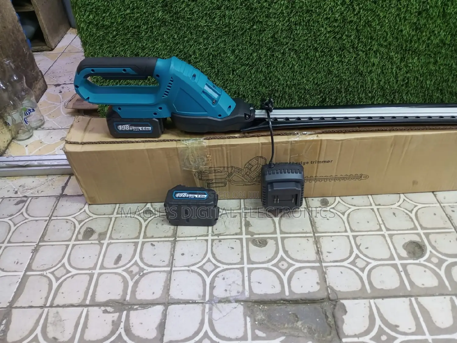 Highly Available 198v Makita Cordless Hedge Trimmer