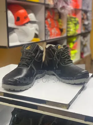 Tiger Master Boots