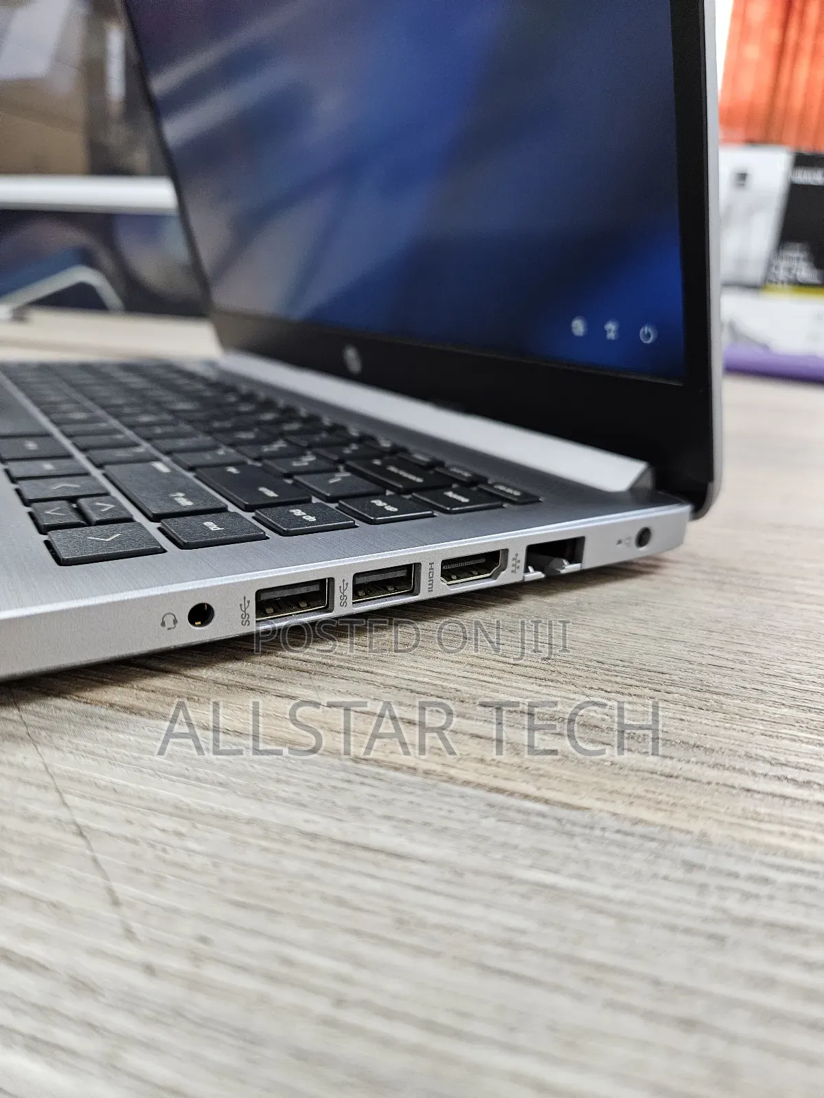 Laptop HP 240 G8 8GB Intel Core I3 SSD 1T