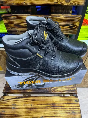 Tiger Master Safety Shoes