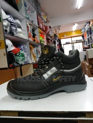 Safe Toe Boot