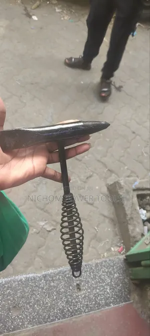 Metal Chipping Hammer