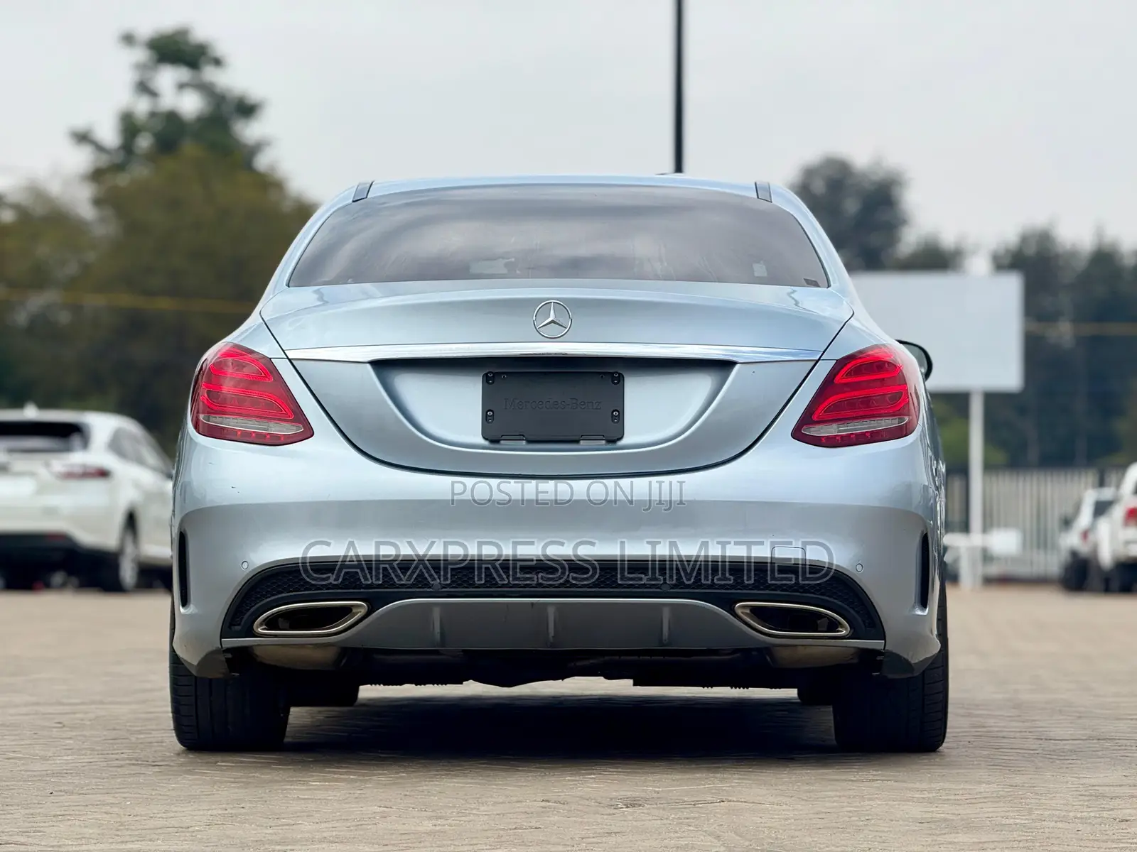 Mercedes-Benz C200 2016 Silver