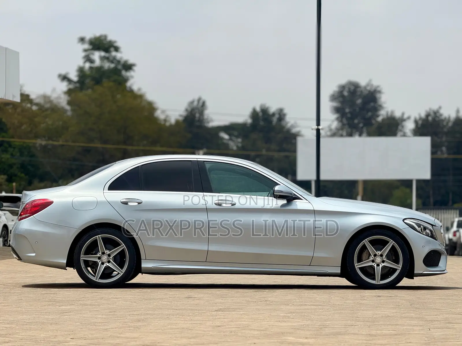 Mercedes-Benz C200 2016 Silver