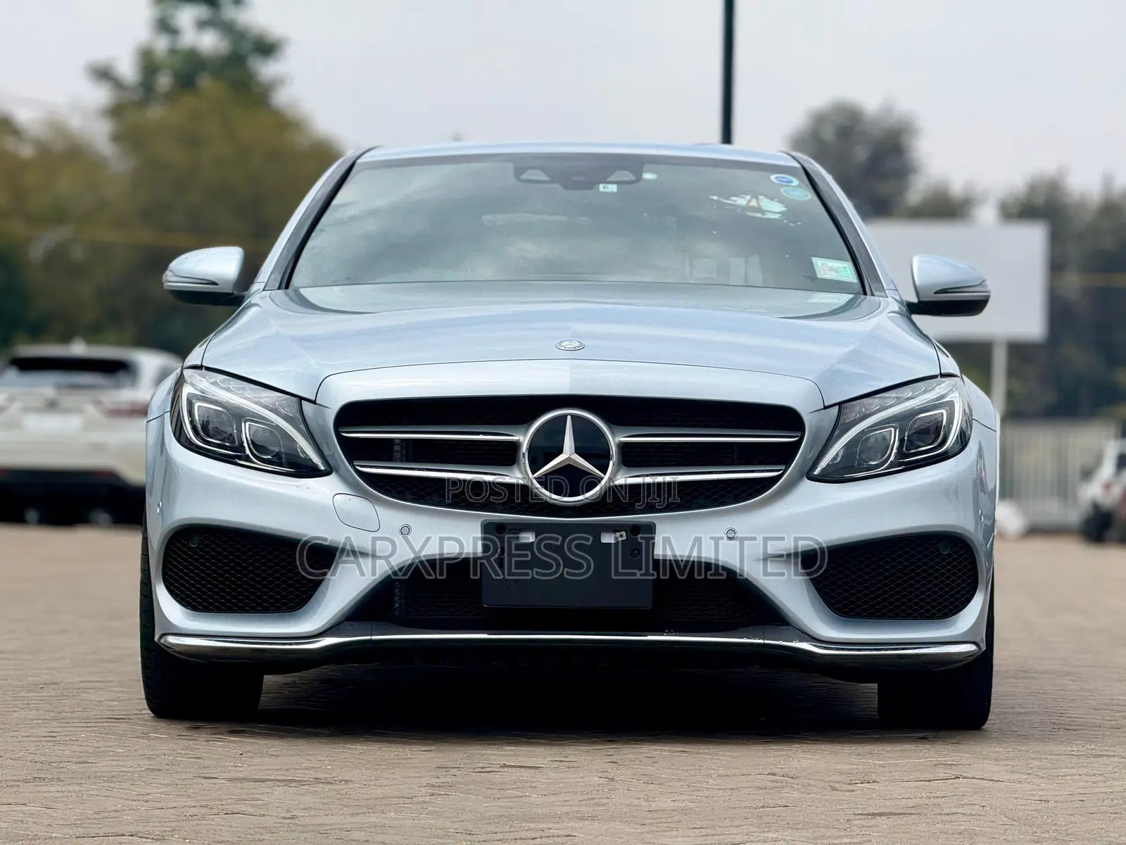 Mercedes-Benz C200 2016 Silver