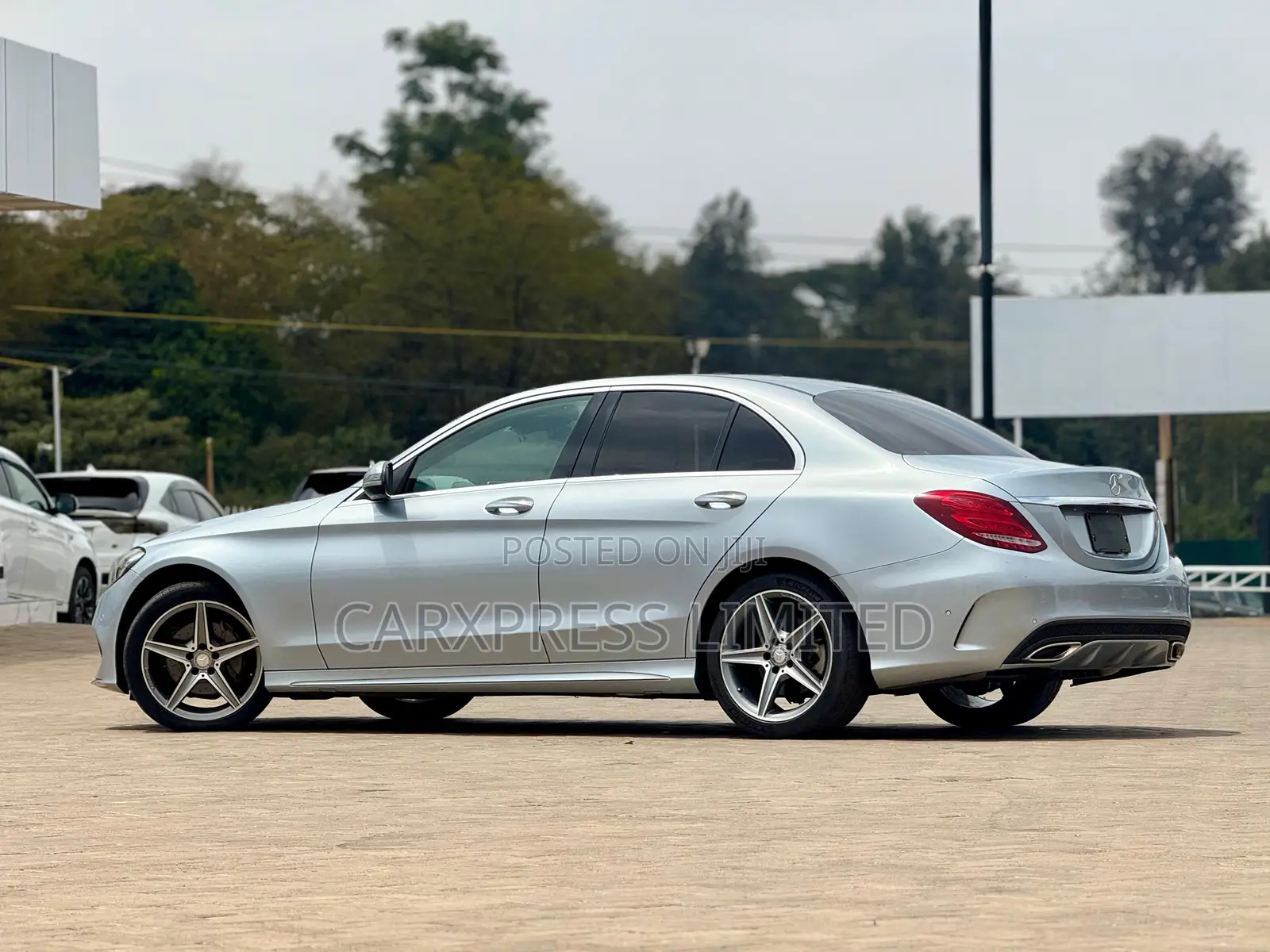 Mercedes-Benz C200 2016 Silver