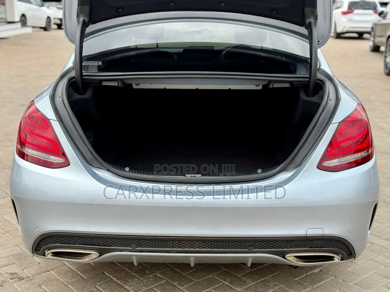 Mercedes-Benz C200 2016 Silver