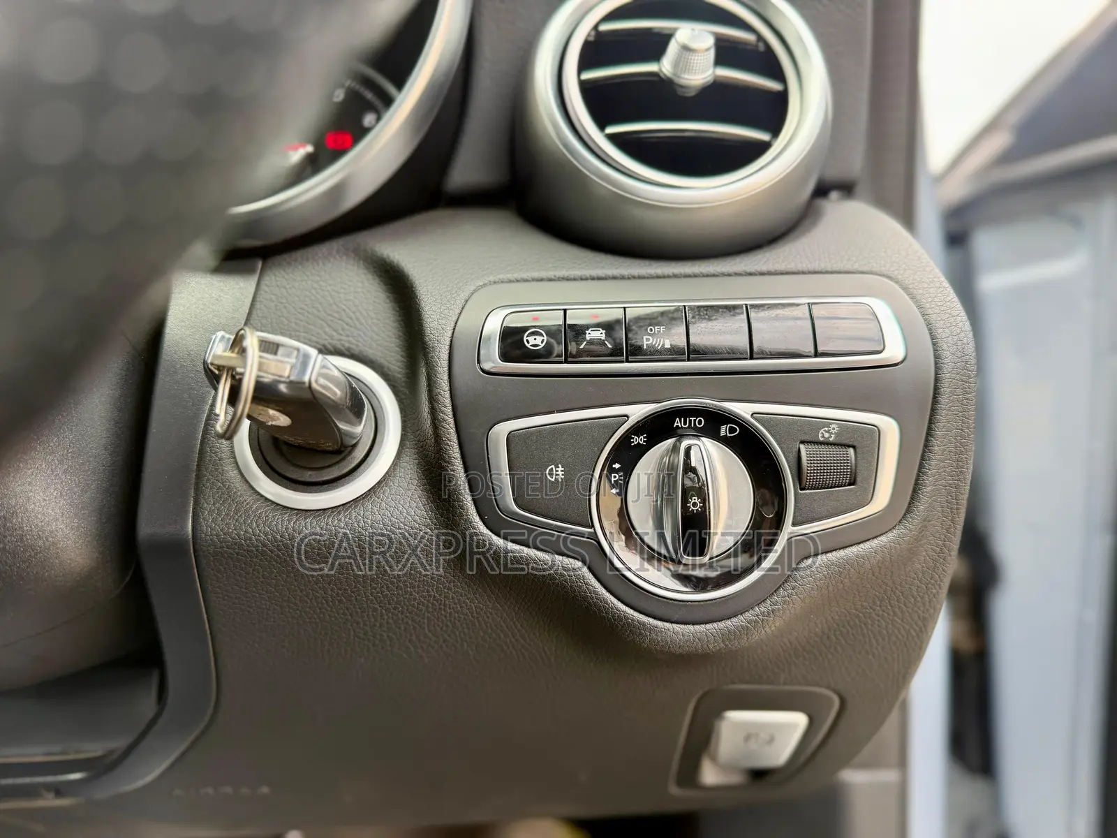 Mercedes-Benz C200 2016 Silver