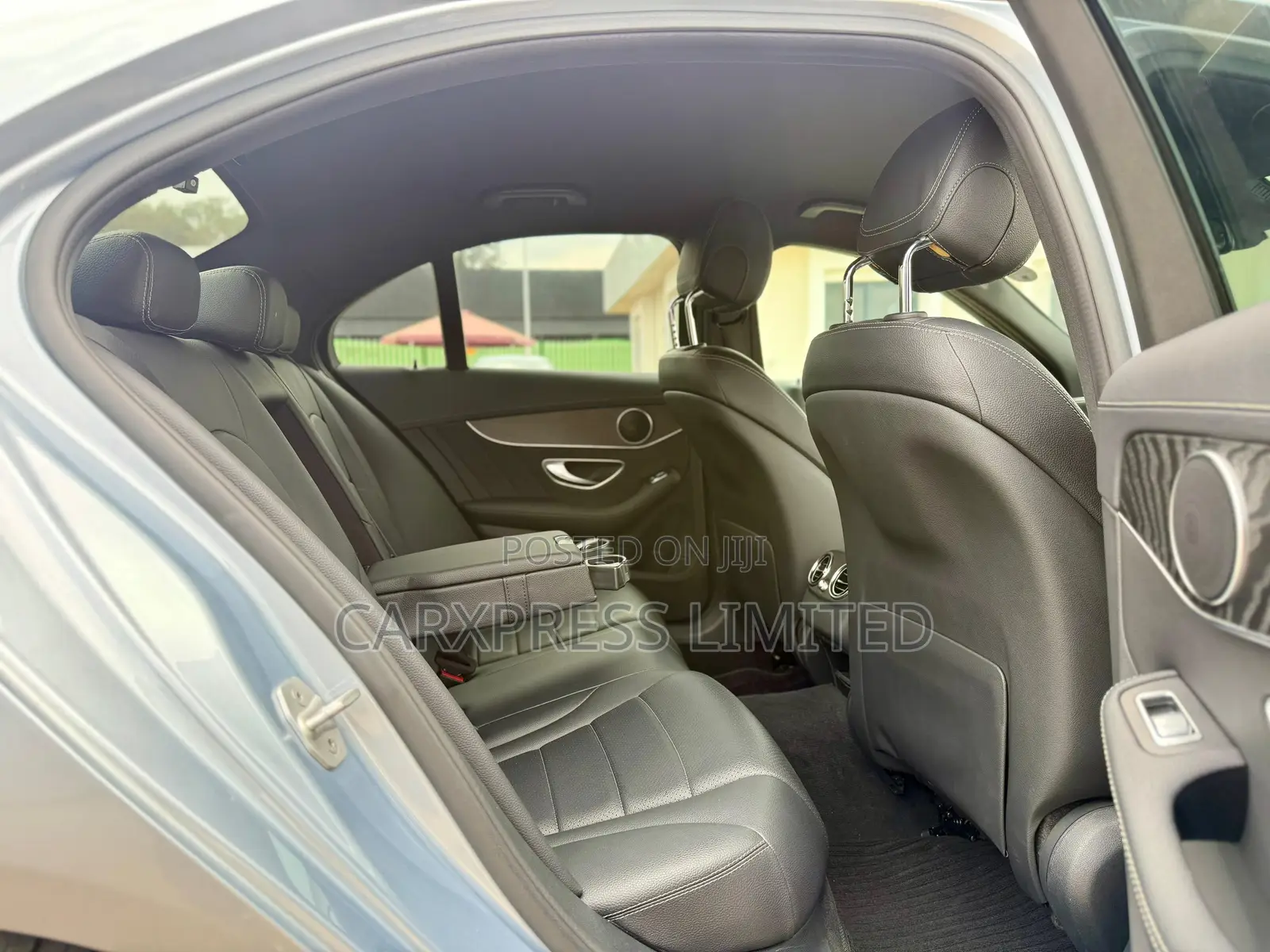 Mercedes-Benz C200 2016 Silver