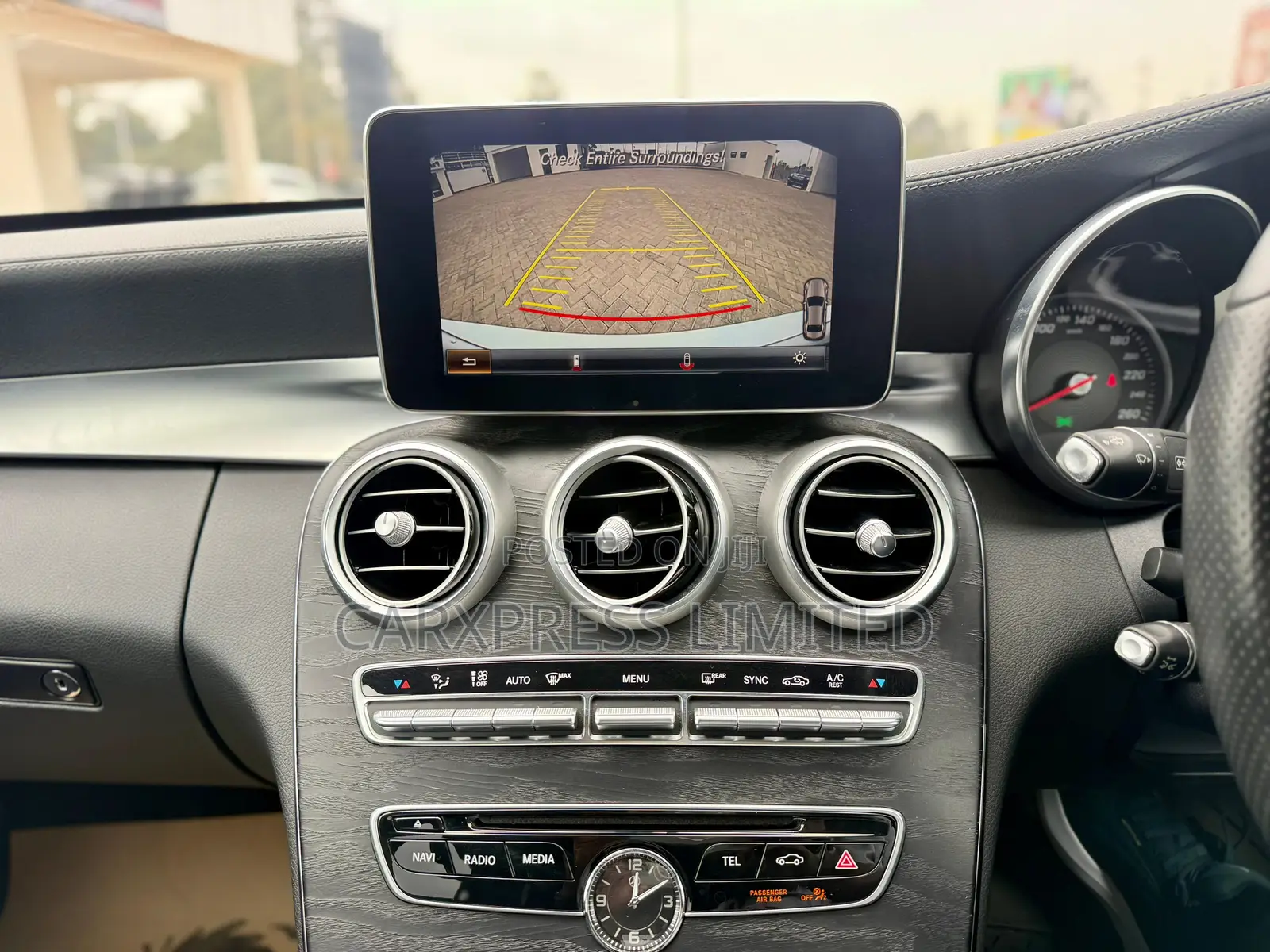 Mercedes-Benz C200 2016 Silver