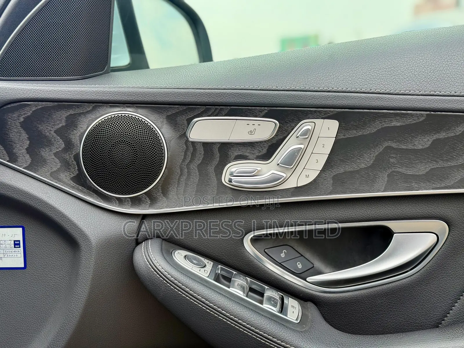 Mercedes-Benz C200 2016 Silver