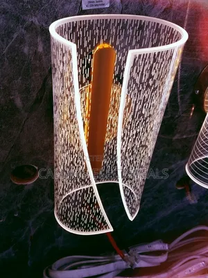 Crackled Walk Bracket