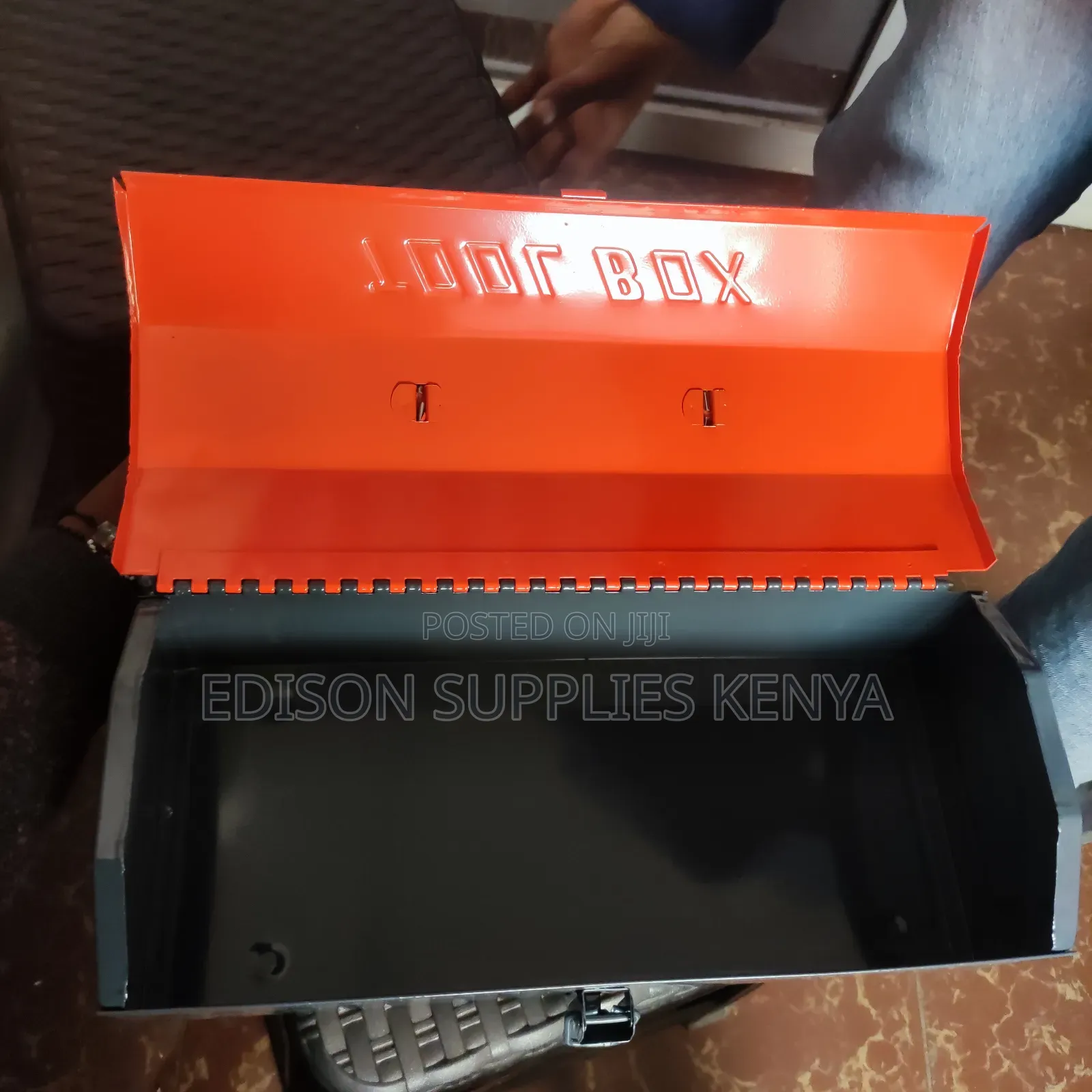 Metallic Toolbox Finder 14'' Metal Tool Box Lockable