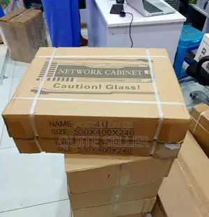 4u 530×400×240 Wall Mount Data Cabinet