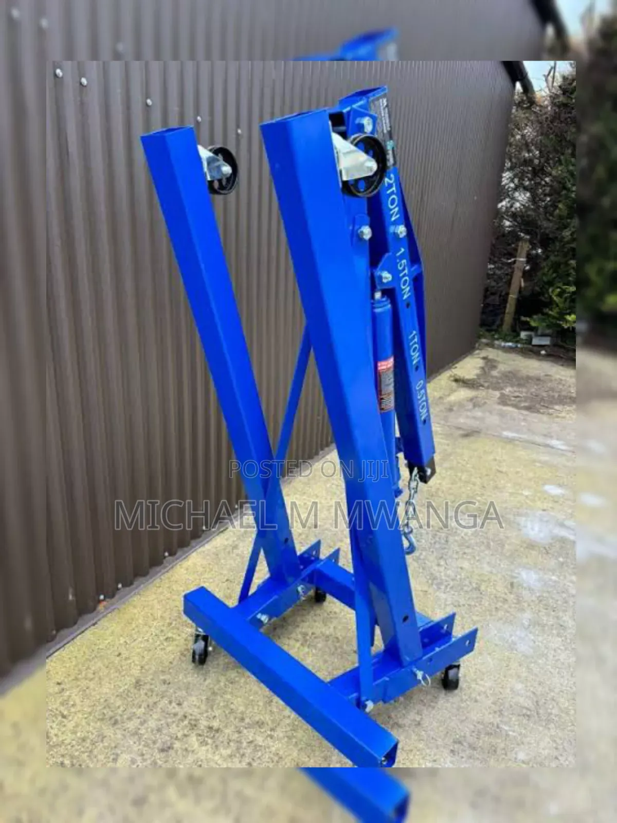 Heavy Lifting Engine Crane