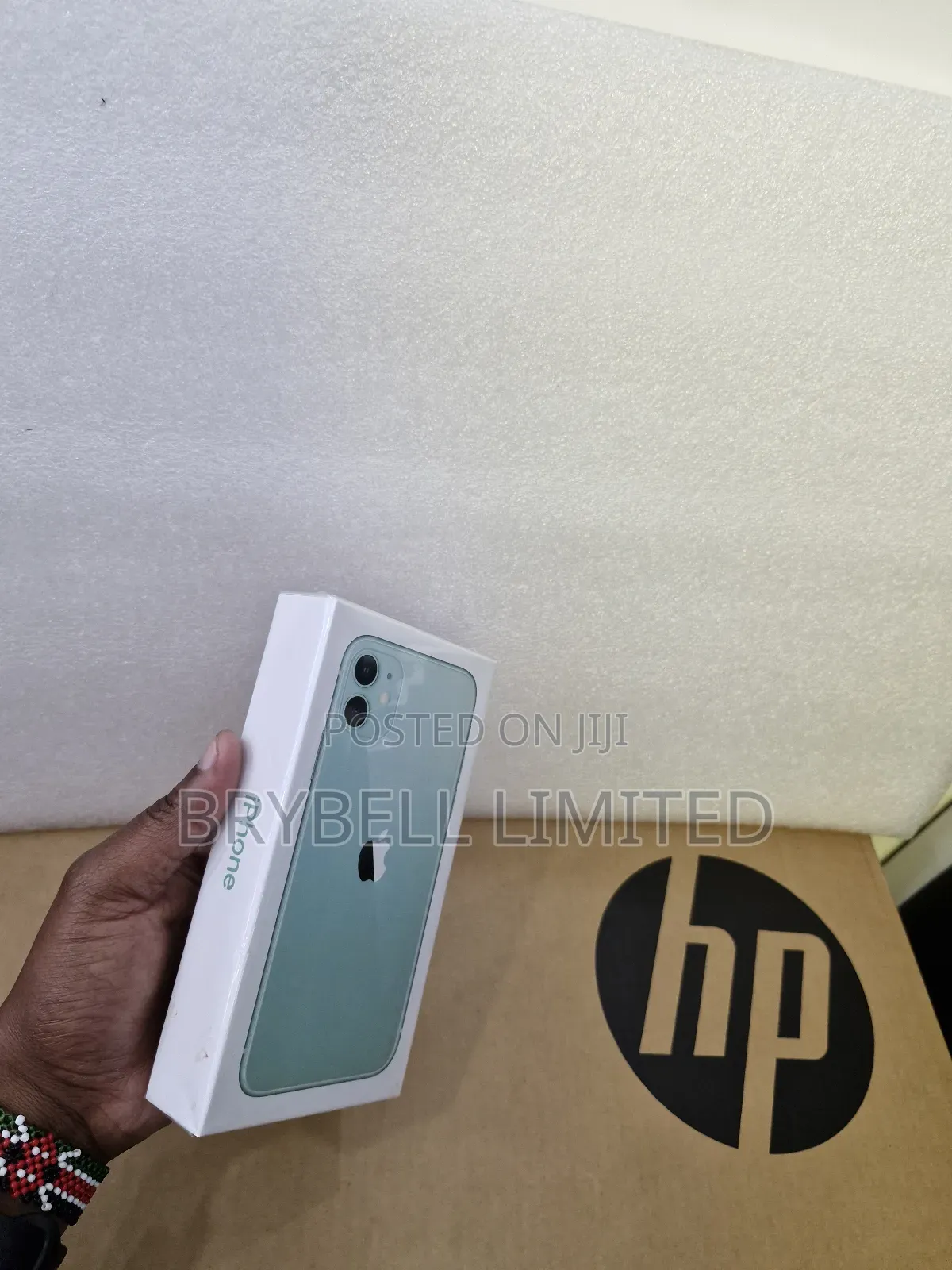 New Apple iPhone 11 128 GB Green