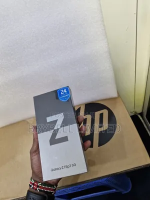 New Samsung Galaxy Z Flip3 5G 256 GB Purple