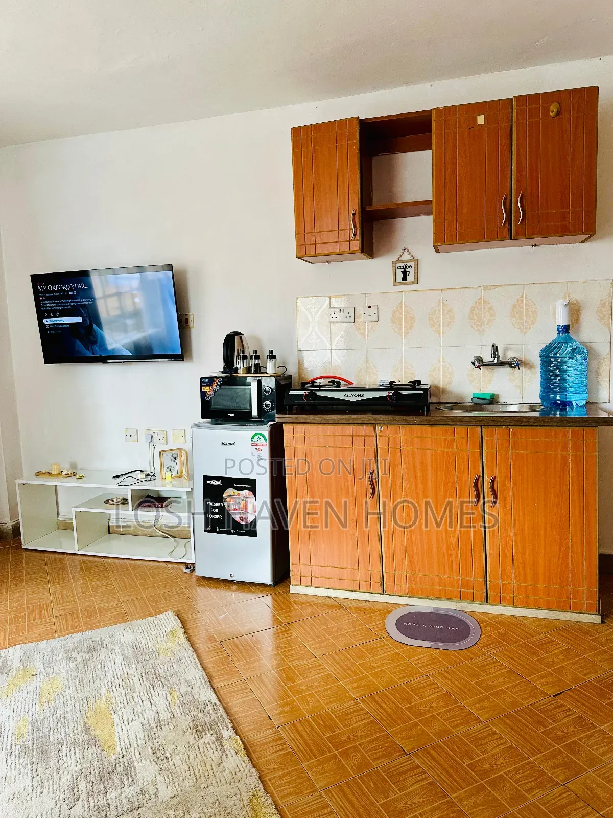 Blue Studio Airbnbin Nairobi Along TRM Drive Roysambu