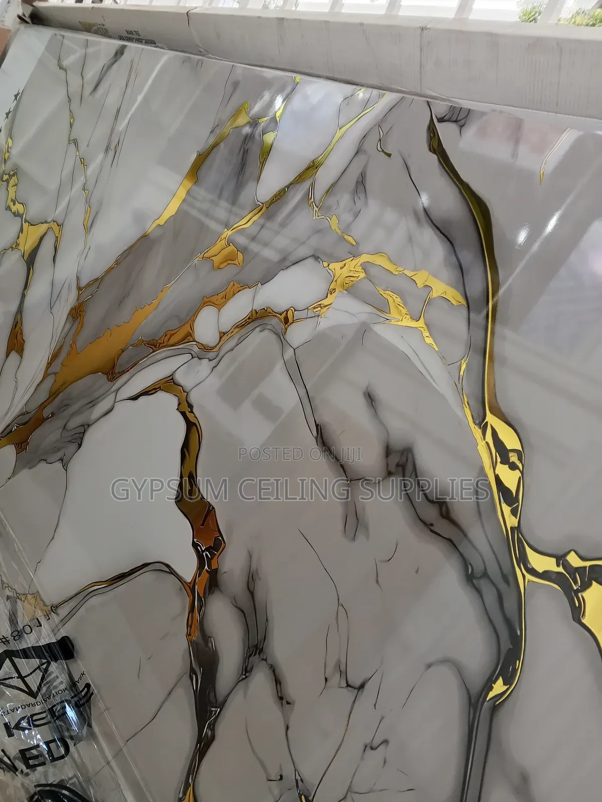 PVC Marble Sheets With Golden Accent 4ftx8ft