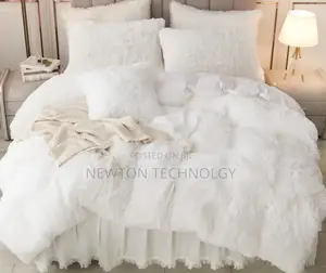 Fluffy Duvets 
Pillowcases: 4pcs.
Bedsheet: 1pc.
Fluffy Duvet: 1pc