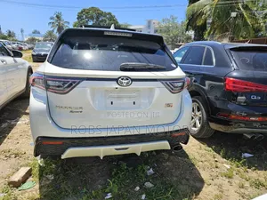 Toyota Harrier 2.0 4WD 2018