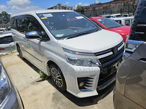 Toyota Voxy 2018 White