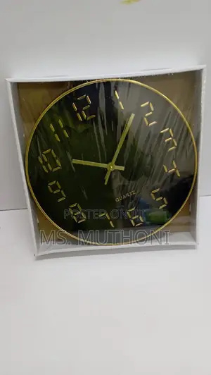 Beautiful 30 Cm Battery Powered Decorative Wall Clocks
