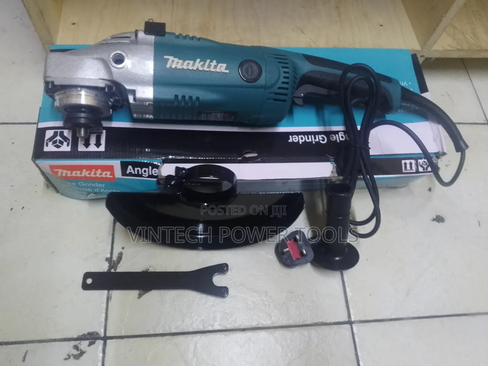 Makita Angle Grinder 9 "