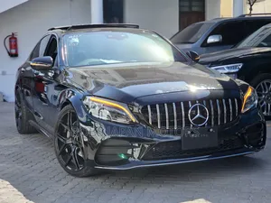 Mercedes-Benz C200 2019 Matt Black