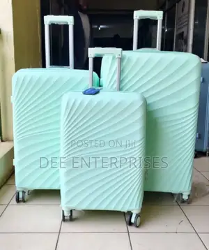 3 in 1 Luxurious Unbreakable Suitcase With Double Zip Size 1