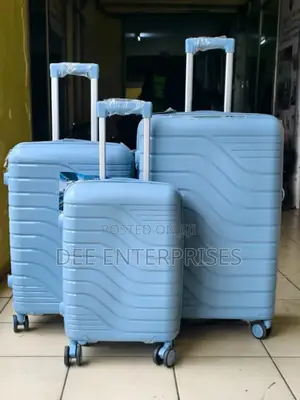 3 in 1 Luxurious Unbreakable Suitcase With Double Zip Size 4