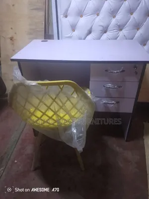 White Office Chair With Chair